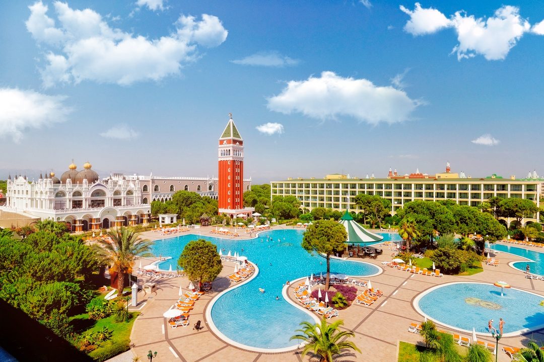 Venezia Palace Deluxe Hotel
